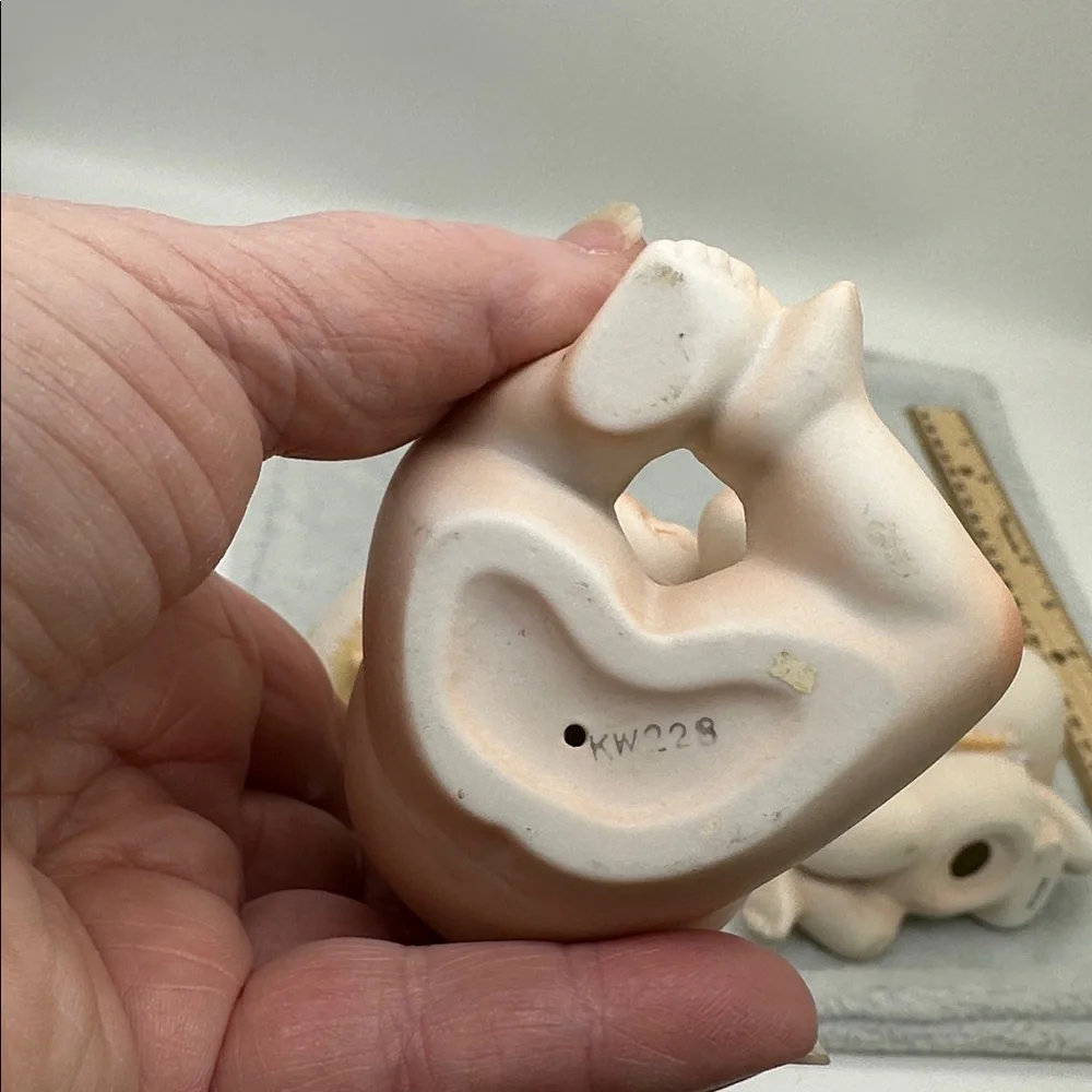 Vintage Lefton Kewpie Baby Dolls Bisque/Porcelain Figurines Set of 3 Japan 1960 - Picture 9 of 9